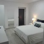 Avenida פראיה דה מירה